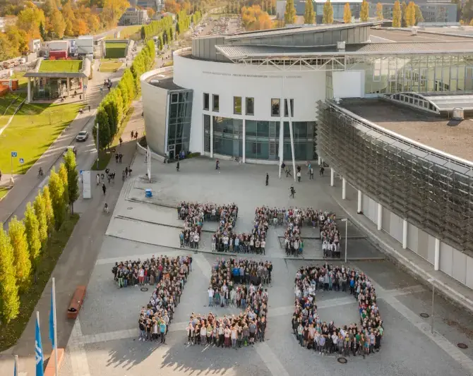 TU Muenchen 2017 1437615 web